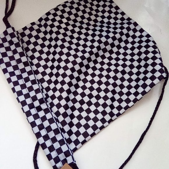 New Vans Off The Wall Black And White Checkered Pattern Benched Bag O/S - Picture 8 of 8